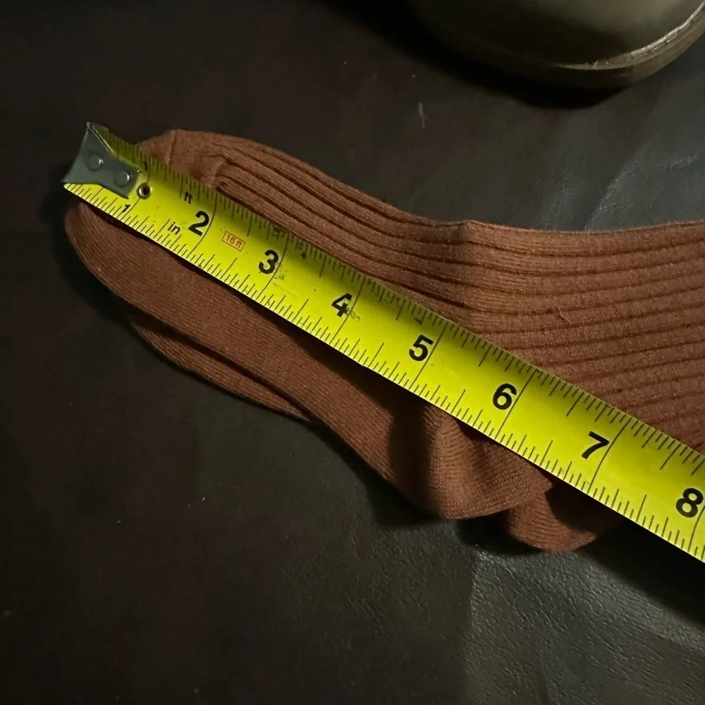 Brown Kids Socks with Bear Design. Toddler large. 7 to 10 shoe size